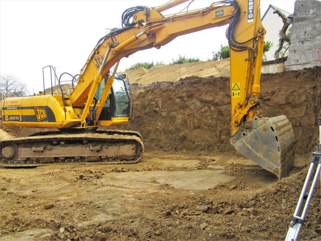 Terrassement construction tranchee reseaux Brest Landerneau - Terrassements